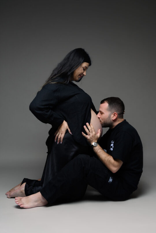 צלמת הריון בסטודיו בצפון