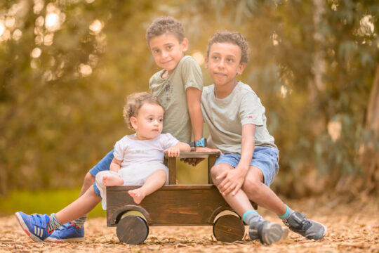 צילומי אחים ומשפחה בטבע